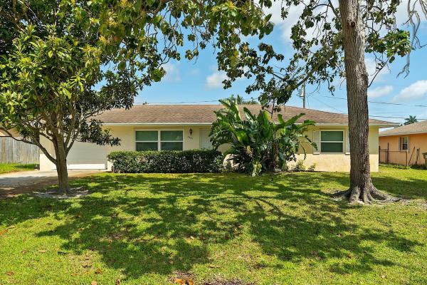 Hypoluxo Village, 3327 Diamondhead Rd, Lake Worth Beach, Florida 33462, image 1