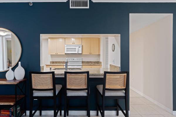 Lakeside At Delray, 950 Lavers Cir #F205, Delray Beach, Florida 33444, image 1