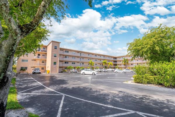 Village Royale Greentree, 2515 NE 2nd Ct #216, Boynton Beach, Florida 33435, image 1