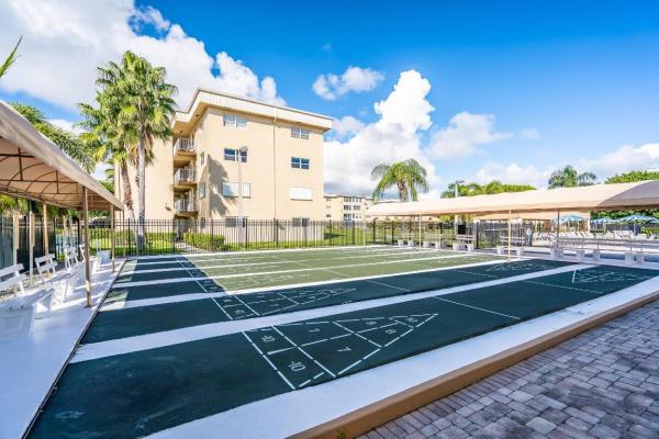 Village Royale Greentree, 2515 NE 2nd Ct #216, Boynton Beach, Florida 33435, image 2