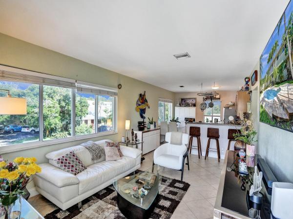 Oasis Falls, 1430 Holly Heights Dr #4, Fort Lauderdale, Florida 33304, image 1