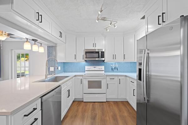 Palmetto Pines, 10264 Dorchester Dr, Boca Raton, Florida 33428, image 3
