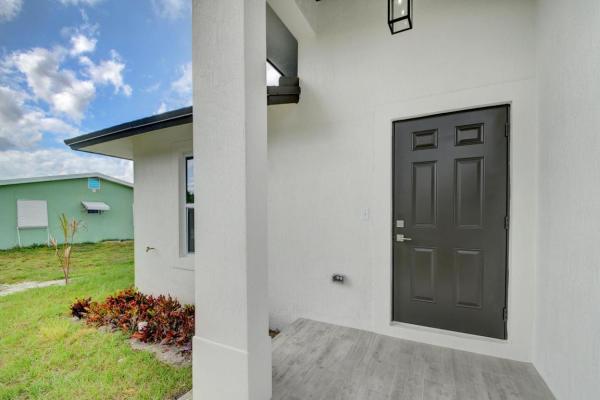 Military Hill, 4317 Vicliff Rd, Palm Springs, Florida 33406, image 2