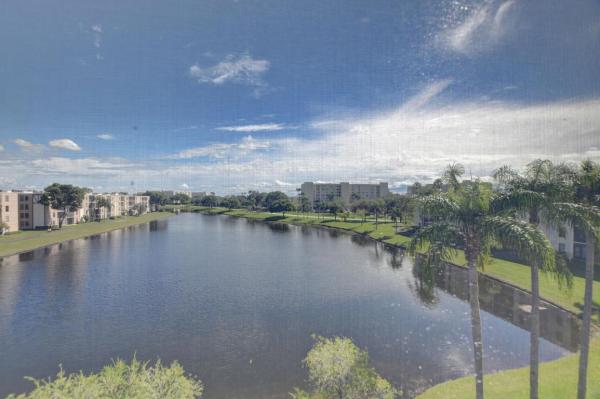 Huntington Lakes 5, 14500 Stirling Way #403, Delray Beach, Florida 33446, image 2