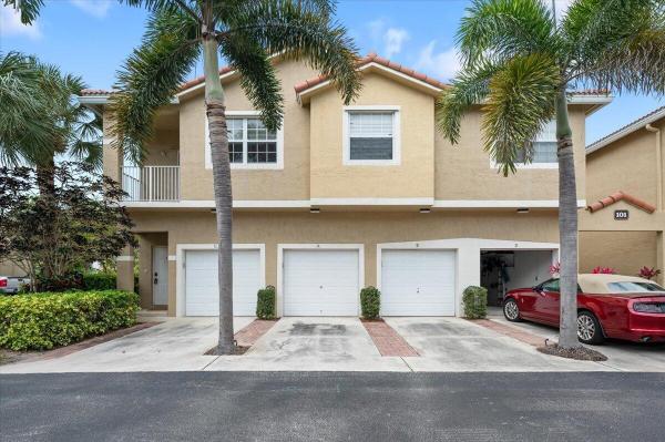 Tequesta Trace, 101 Lighthouse Cir #A, Tequesta, Florida 33469, image 1