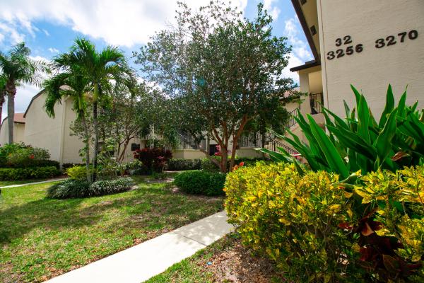 Park Pointe, 3270 Jog Park Dr, Greenacres, Florida 33467, image 1