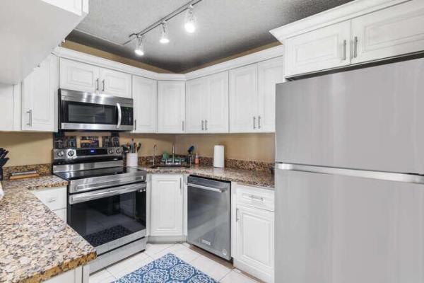 Pine Ridge North 1, 505 Shady Pine Way #B2, Greenacres, Florida 33415, image 1