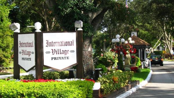 International Village At Inverrary, 3720 Inverrary Dr #1w, Lauderhill, Florida 33319, image 1