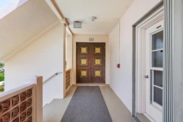 Park Place, 369 S Lake Dr #PH-D, Palm Beach, Florida 33480, image 2