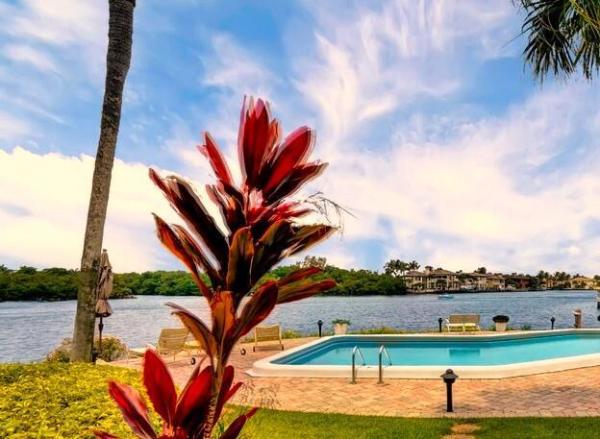 Lloret De Mar, 1003 Bel Air Dr, Highland Beach, Florida 33487, image 1