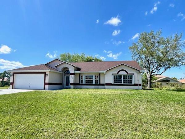Sandalwood Estate, 201 Sandalwood Dr, Fort Pierce, Florida 34947, image 1
