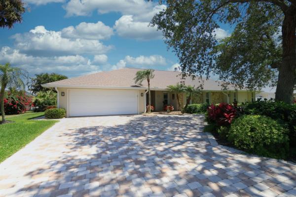 Queens Cove, 128 Queen Christina Ct, Fort Pierce, Florida 34949, image 1