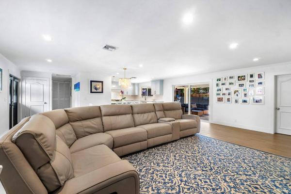 Yacht Club, 700 Lakeside Cir, North Palm Beach, Florida 33408, image 2