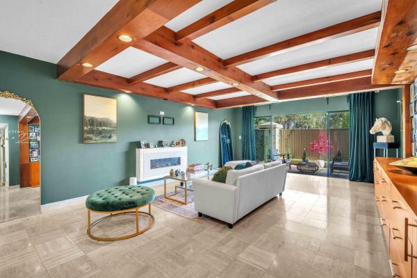 Canongate, 800 NE 195th St #105, Ives Estates, Florida 33179, image 1
