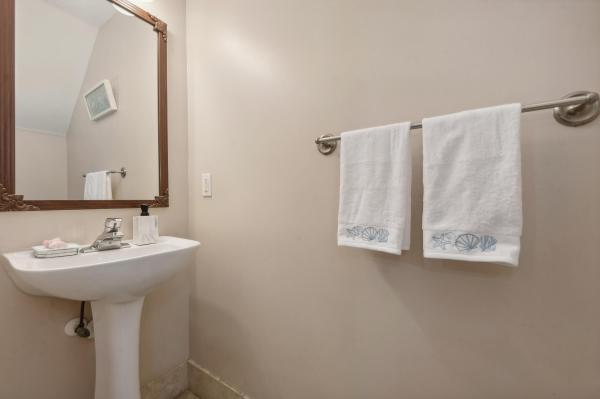 Summit Lake, 972 Summit Lake Dr, West Palm Beach, Florida 33406, image 3