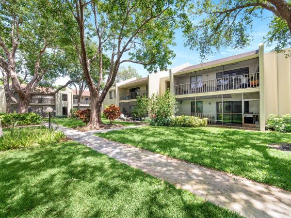 Pines Of Jupiter Tequesta, 150 Pineview Rd #J2, Jupiter, Florida 33469, image 1
