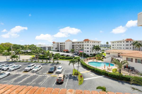 Ports O'Call, 28 Yacht Club Dr #402, North Palm Beach, Florida 33408, image 1