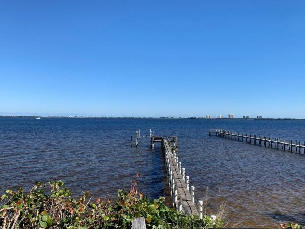 B S Harris, 11001 S Indian River Dr, Fort Pierce, Florida 34982, image 1