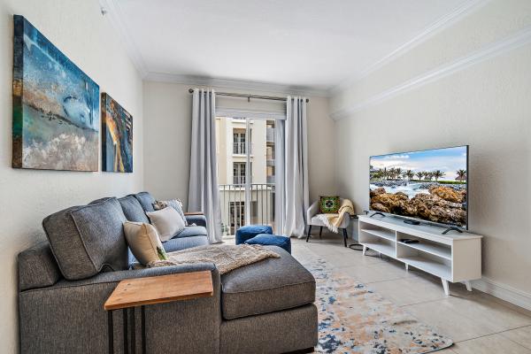 Village At Abacoa, 1203 Town Center Dr #212, Jupiter, Florida 33458, image 1