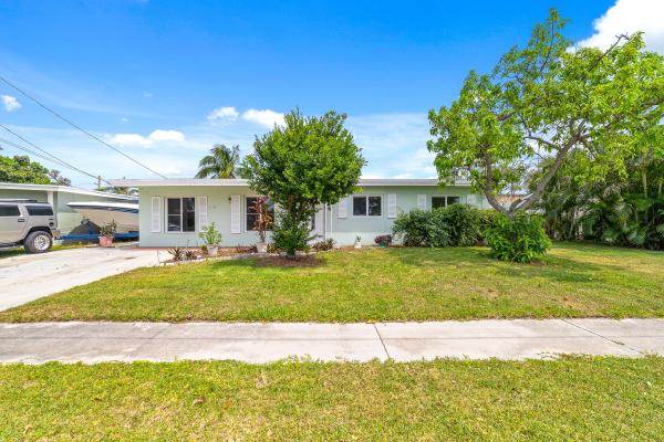 Lake Osborne Estates, 1118 Lake Geneva Dr, Lake Worth, Florida 33461, image 1