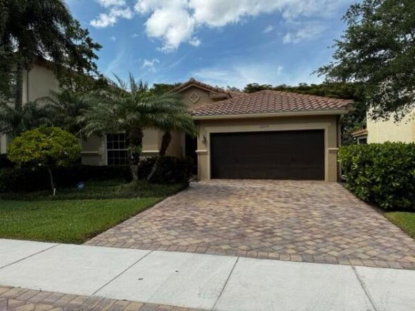 Oakmont Estates, 10729 Willow Oak Ct, Wellington, Florida 33414, image 1