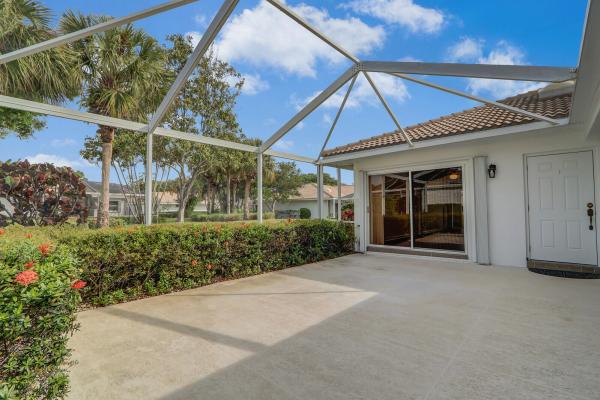Sun Terrace At The Oaks, 6201 Geminata Oak Ct, Palm Beach Gardens, Florida 33410, image 2