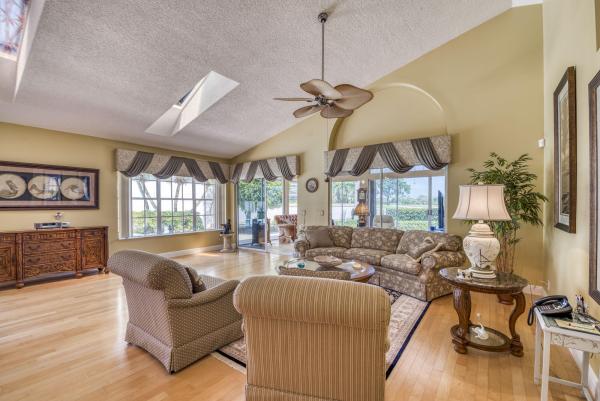 Eastpointe Country Club, 12800 Touchstone Pl, Palm Beach Gardens, Florida 33418, image 2