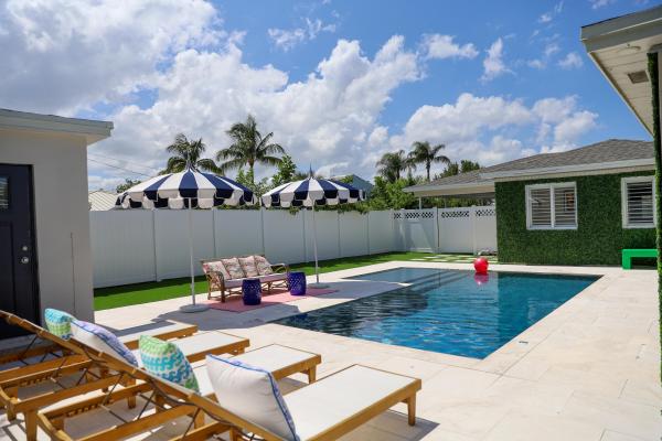 Homewood, 330 Alhambra Pl, West Palm Beach, Florida 33405, image 1
