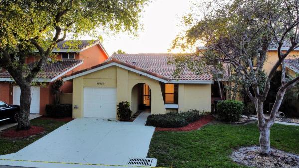 Estada Of Los Paseos, 20789 Del Luna Dr, Boca Raton, Florida 33433, image 1