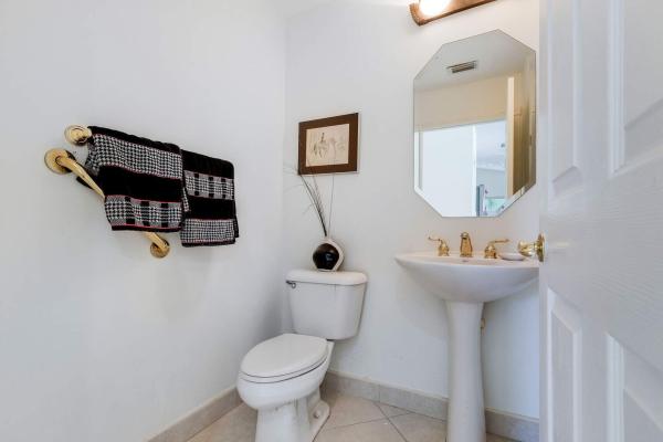 Valencia Shores, 8200 Playa Del Sur Blvd, Lake Worth, Florida 33467, image 1
