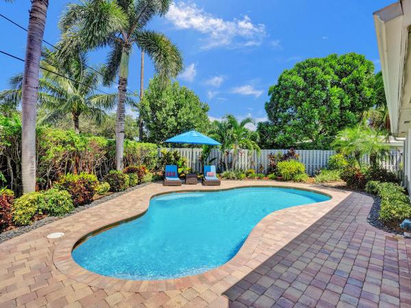 Royal Oaks Hills, 717 SW 7th St, Boca Raton, Florida 33486, image 1