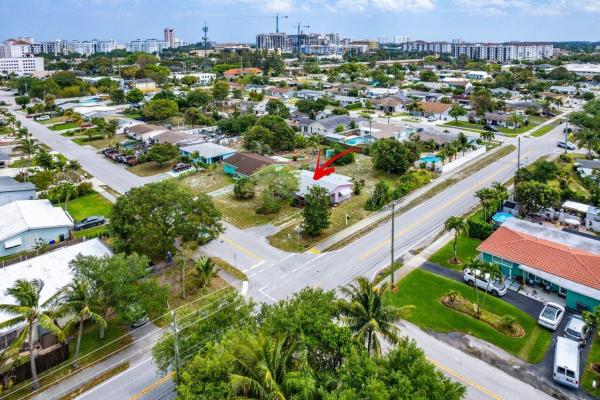 298 SW 2nd St, Boca Raton, Florida 33432, image 2
