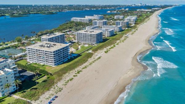 Beach Point, 2660 S Ocean Blvd, Palm Beach, Florida 33480, image 1