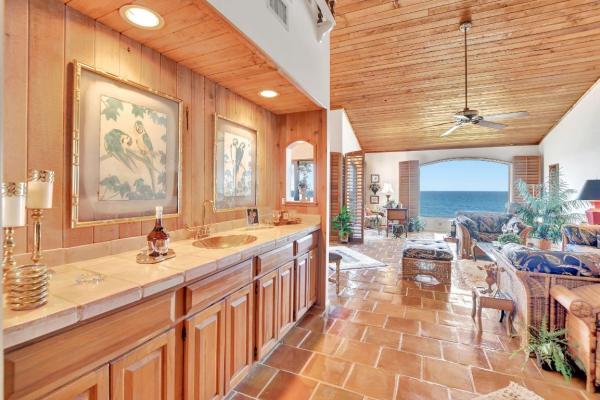 Coco De Mer, 4307 S Ocean Blvd #202, Highland Beach, Florida 33487, image 2
