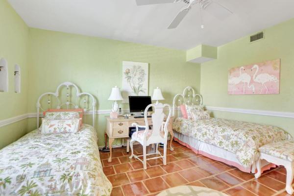Coco De Mer, 4307 S Ocean Blvd #202, Highland Beach, Florida 33487, image 3