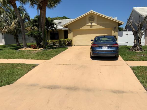 Strawberry Lakes, 5917 Strawberry Lakes Cir, Lake Worth Beach, Florida 33463, image 1