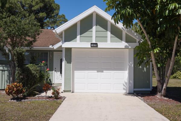 Rivergreen Villas, 1378 SE Rivergreen Cir, Port St. Lucie, Florida 34952, image 1