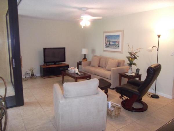 Lakeside At Delray, 2025 Lavers Cir #D109, Delray Beach, Florida 33444, image 2