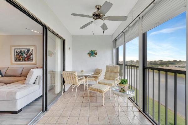 Huntington Lakes 1, 14425 Strathmore Ln #606, Delray Beach, Florida 33446, image 2