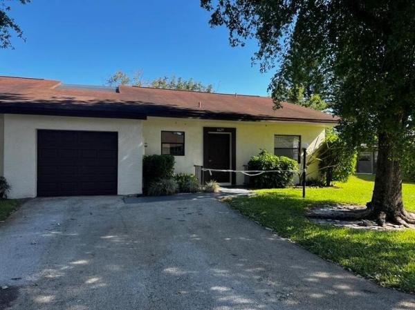 Parkway Villas & Venetian Lakes, 6629 N Parkway Dr Dr, Margate, Florida 33068, image 1