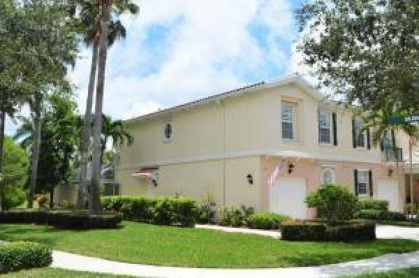 Catalina Lakes, 401 Capistrano Dr, Palm Beach Gardens, Florida 33410, image 1