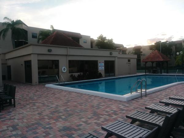 Plantation Racquet Club At Jacaranda, 10551 W Broward Blvd #404, Plantation, Florida 33324, image 2