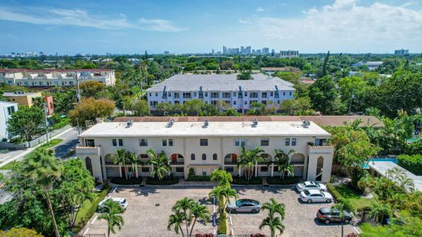 Heron House, 620 NE 28th St #105, Wilton Manors, Florida 33334, image 1