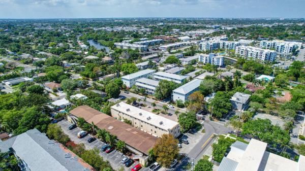 Heron House, 620 NE 28th St #105, Wilton Manors, Florida 33334, image 1