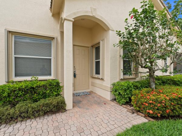 Castle Pines, 8184 Mulligan Cir, Port St. Lucie, Florida 34986, image 1