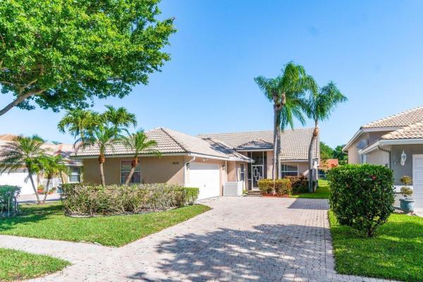 Palm Beach Bath & Tennis, 5530 Grande Palm Cir, Delray Beach, Florida 33484, image 1