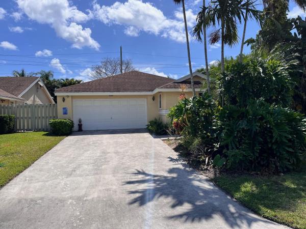Rainberry Lake, 1005 NW 18th Ave, Delray Beach, Florida 33445, image 1