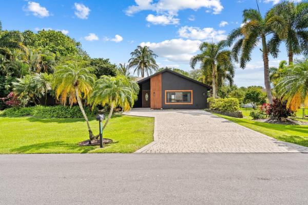 Trails Of El Rancho Acres, 20210 SW 49th Ct, Southwest Ranches, Florida 33332, image 1