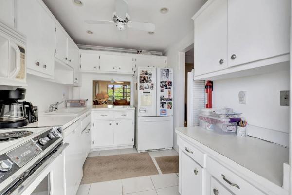 Boca Verde East, 400 NE 20th St #D201, Boca Raton, Florida 33431, image 3