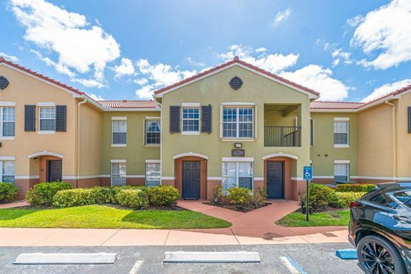 Spa At Sunset Isles, 10294 Fox Trail Rd #703, Royal Palm Beach, Florida 33411, image 1